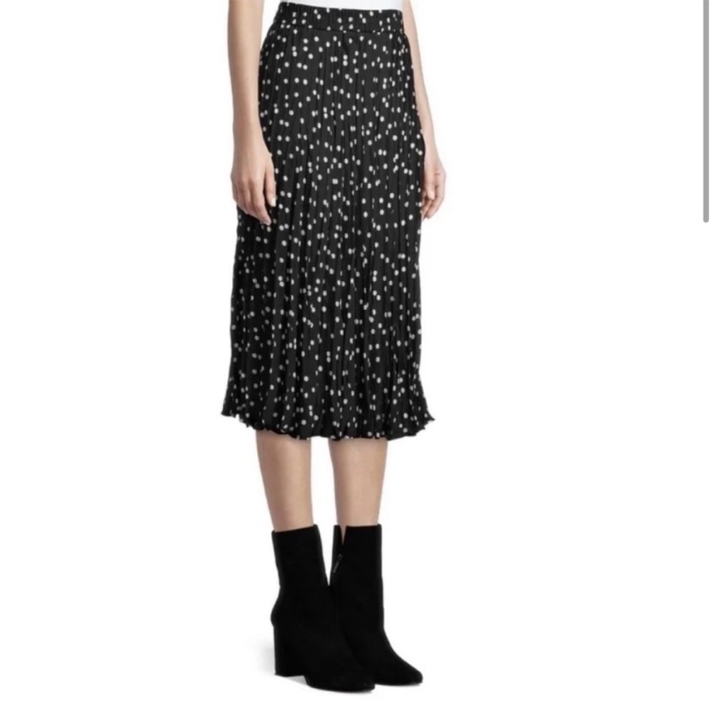 Women's High Waisted Polka Dot Pleated Skirt  Black/White L